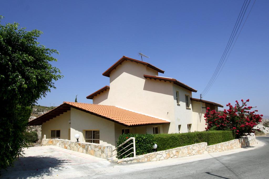 Amoroza Villa Pissouri Bagian luar foto