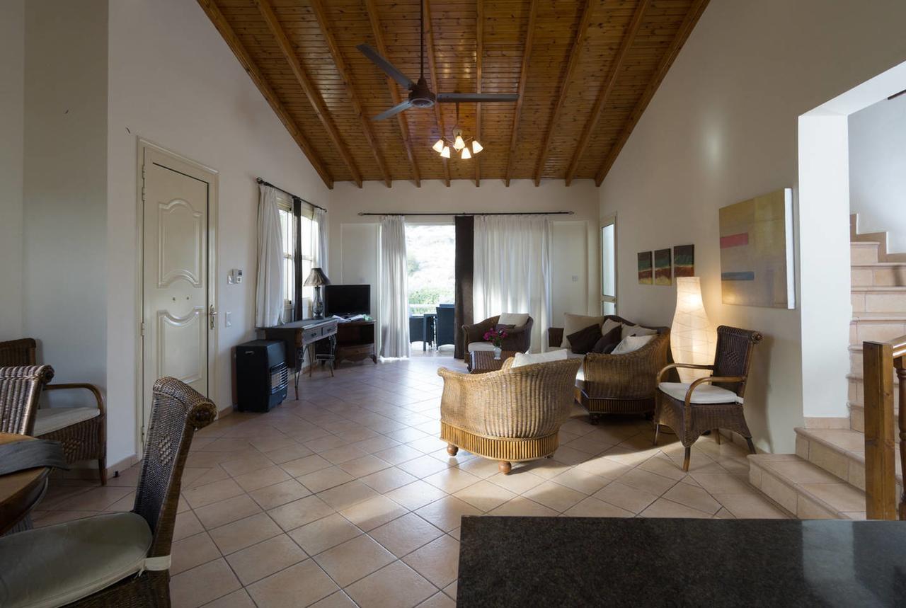 Amoroza Villa Pissouri Bagian luar foto