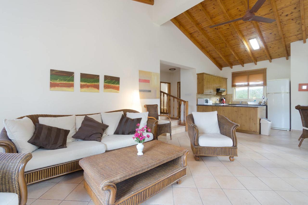 Amoroza Villa Pissouri Bagian luar foto